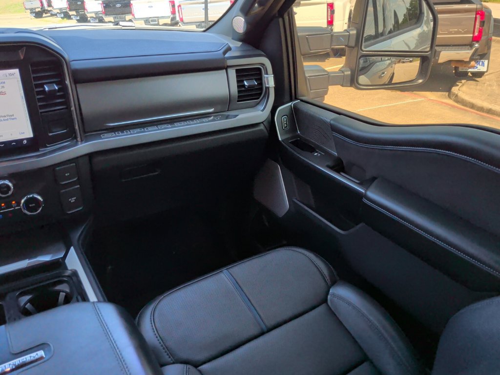 Certified 2025 Ford F250 Platinum AWD/4WD image 12