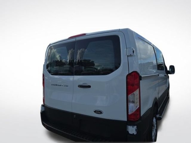 Certified 2025 Ford Transit 250 Low Roof w/ Exterior Upgrade Package RWD image 4