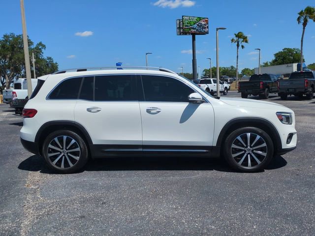 Used 2021 Mercedes-Benz GLB 250 4MATIC image 4