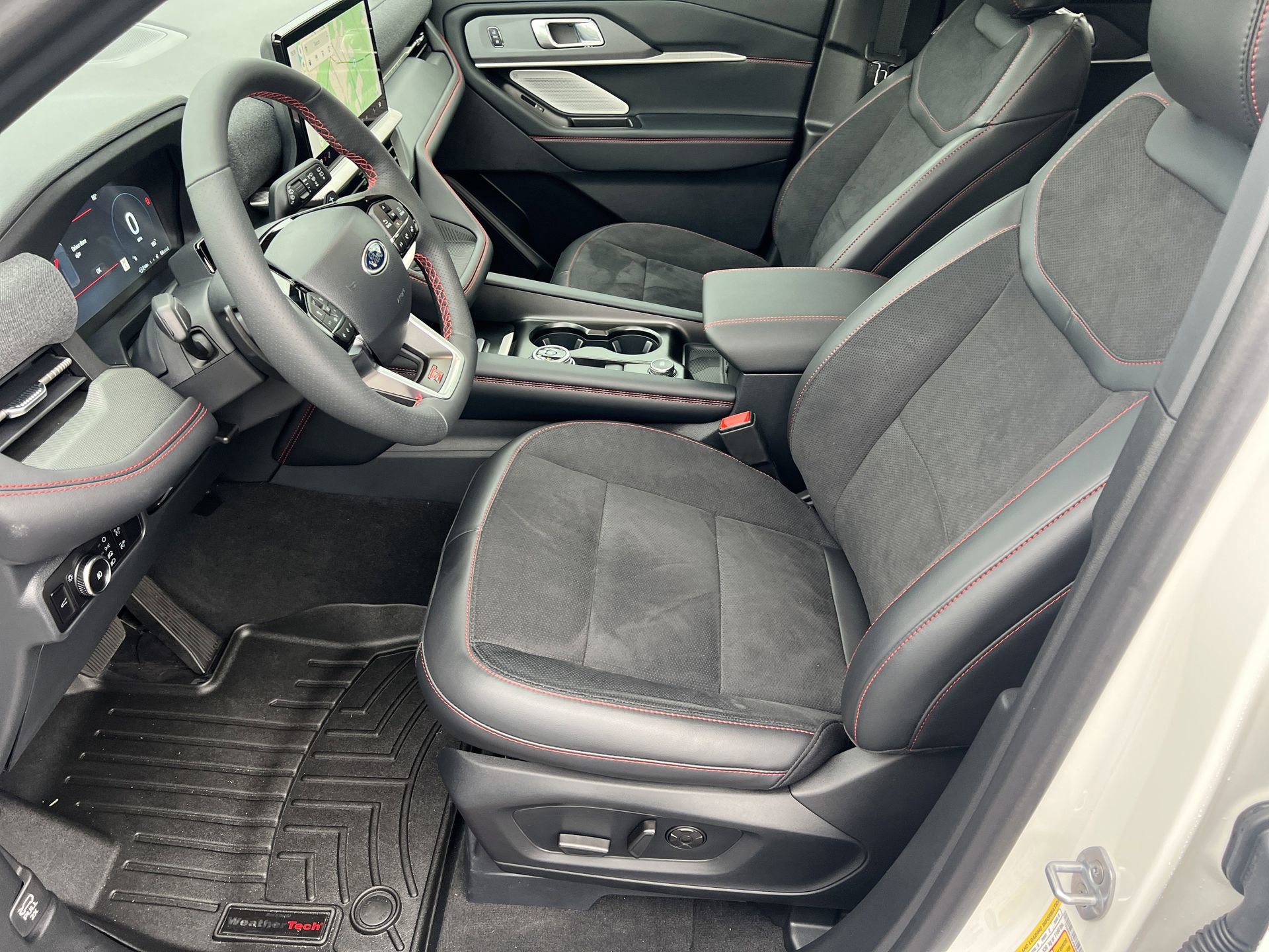 Certified 2025 Ford Explorer ST w/ Sun And Sound Package image 23