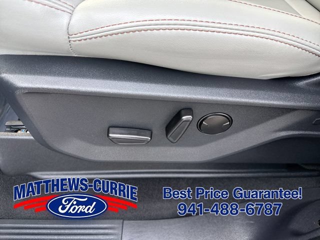 Certified 2025 Ford Expedition Active AWD/4WD image 10