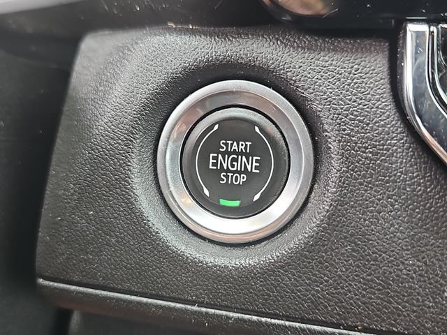 Used 2023 Chevrolet Colorado Trail Boss w/ Technology Package AWD/4WD image 30