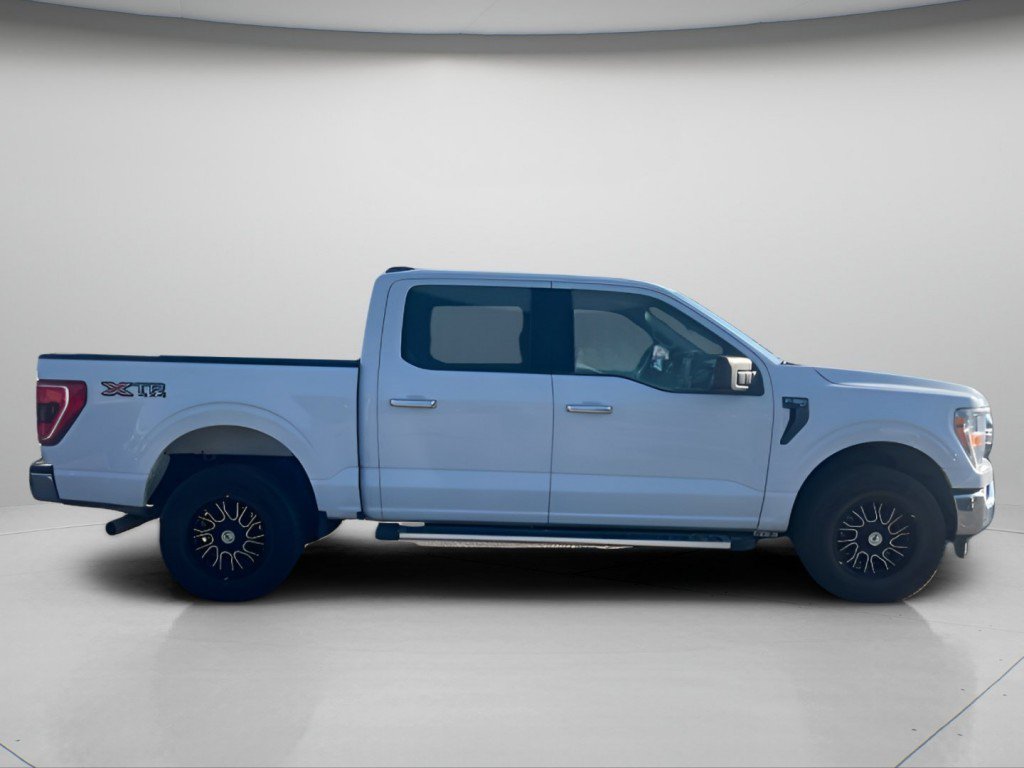 Certified 2022 Ford F150 XLT w/ Equipment Group 301A Mid AWD/4WD image 4