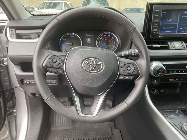Used 2022 Toyota RAV4 XLE Premium image 23