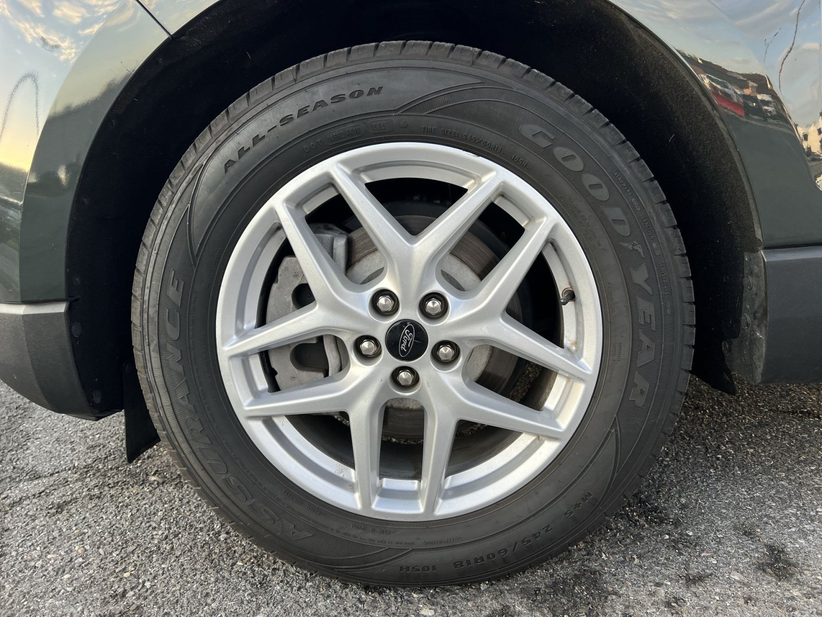 Certified 2024 Ford Edge SEL AWD/4WD image 12