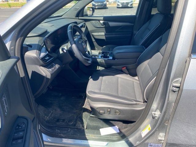 Used 2025 Buick Enclave Preferred w/ Power Package AWD/4WD image 10