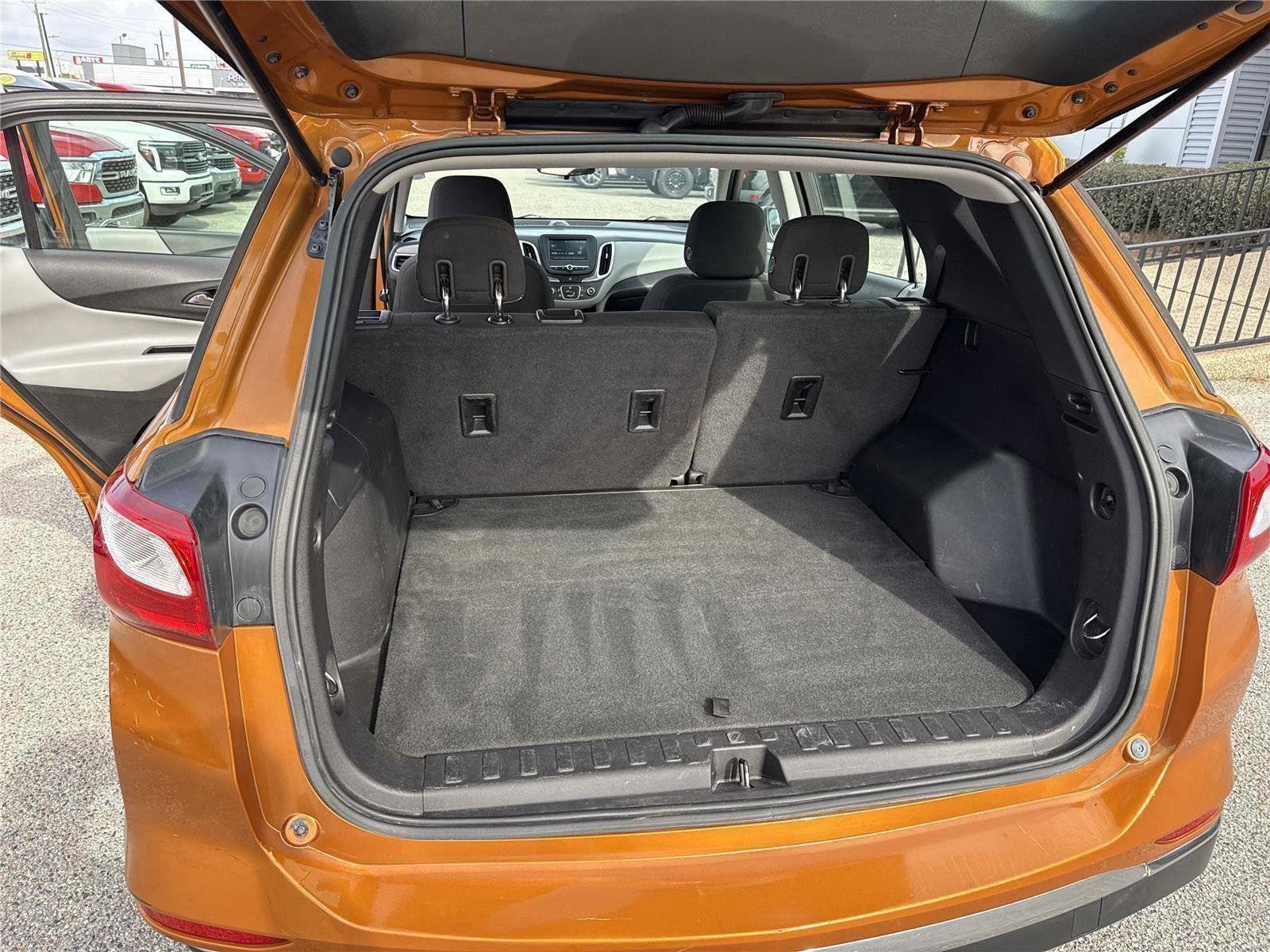 Used 2018 Chevrolet Equinox LS image 27