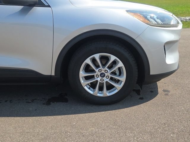 Certified 2020 Ford Escape SE FWD image 4