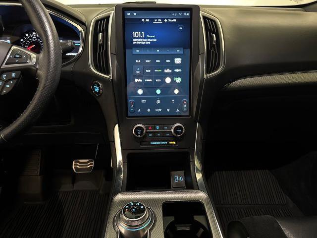 Certified 2021 Ford Edge ST image 24