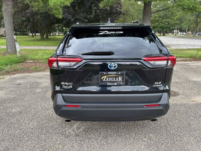 Used 2024 Toyota RAV4 XLE Premium w/ Weather Package AWD/4WD image 8