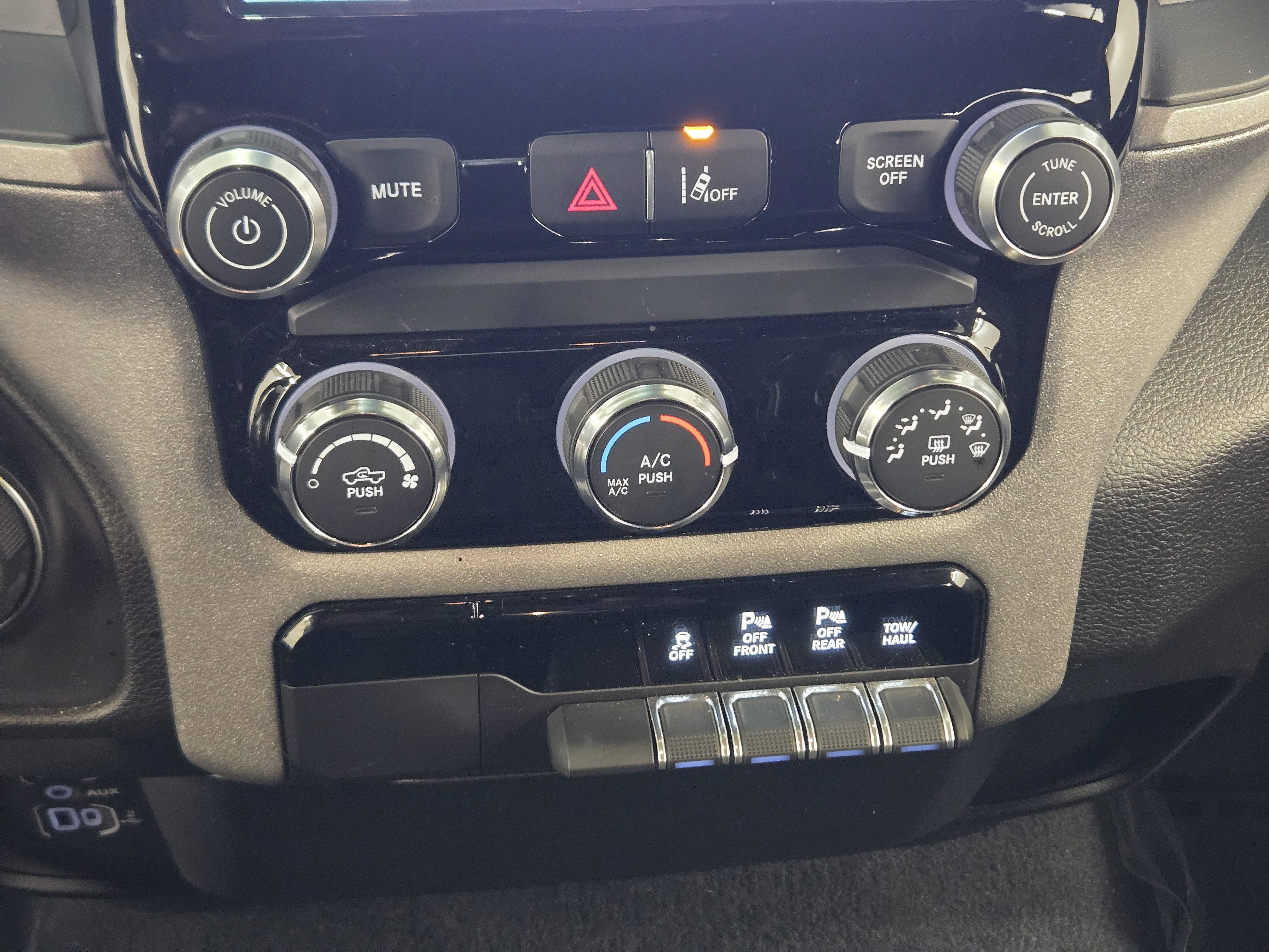 Used 2025 RAM 1500 Tradesman w/ Night Edition image 18