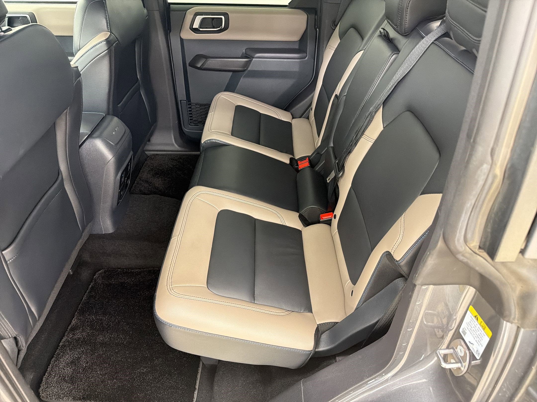 Certified 2024 Ford Bronco Wildtrak AWD/4WD image 14