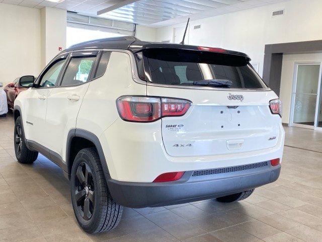 Used 2018 Jeep Compass Latitude w/ Cold Weather Group AWD/4WD image 5