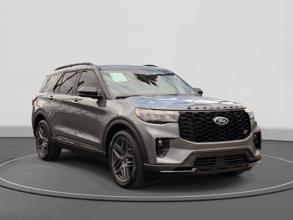 Certified 2025 Ford Explorer ST w/ Sun And Sound Package AWD/4WD image 4
