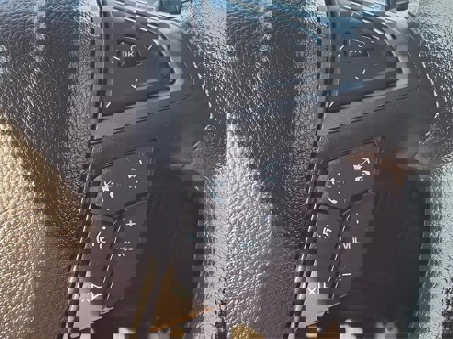 Certified 2024 Ford Edge SE w/ Black Appearance Package image 23