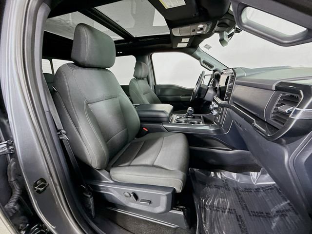 Certified 2022 Ford F150 XLT w/ Equipment Group 302A High image 27