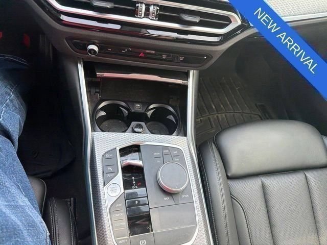 Used 2023 BMW 330i Sedan w/ M Sport Package RWD image 17
