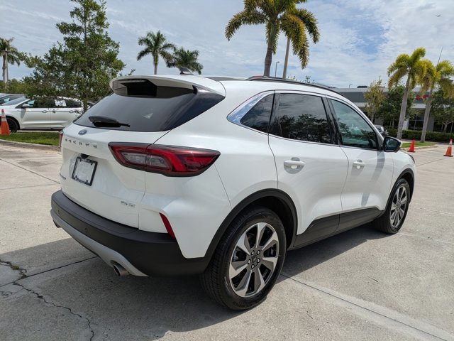 Certified 2023 Ford Escape Platinum image 4