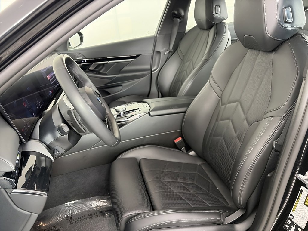 Used 2024 BMW 530i xDrive image 11