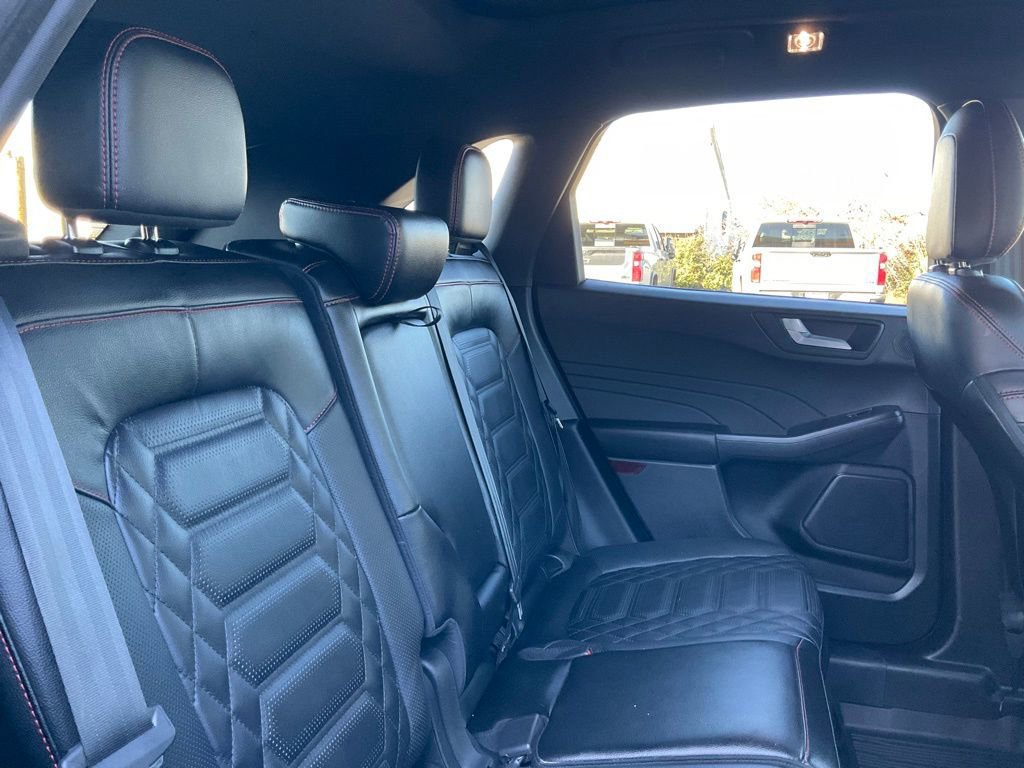 Certified 2024 Ford Escape ST-Line Elite w/ Premium Technology Package image 58