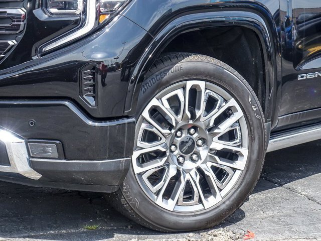 Used 2026 GMC Sierra 1500 Denali Ultimate AWD/4WD image 4