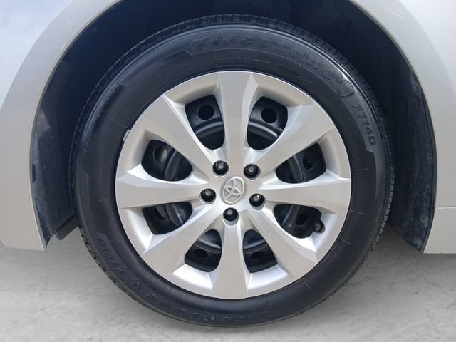 Used 2025 Toyota Corolla LE FWD image 24