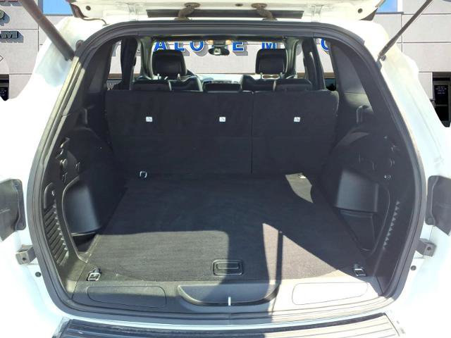 Used 2022 Jeep Grand Cherokee Limited AWD/4WD image 19