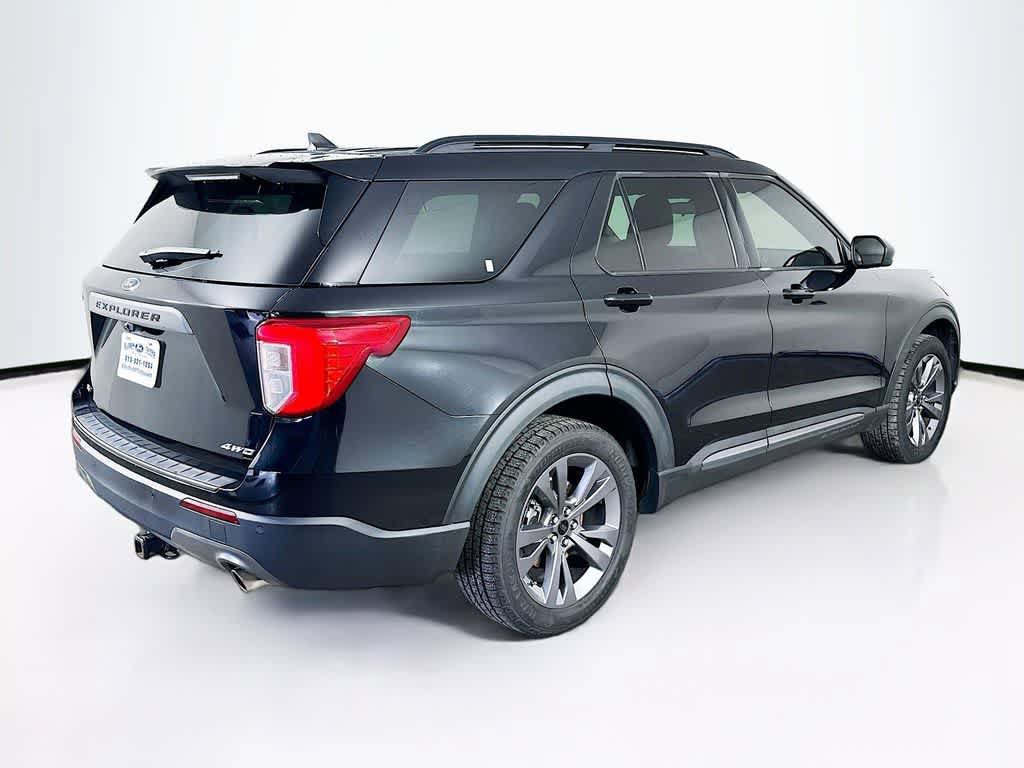 Certified 2022 Ford Explorer XLT w/ Equipment Group 202A AWD/4WD image 25