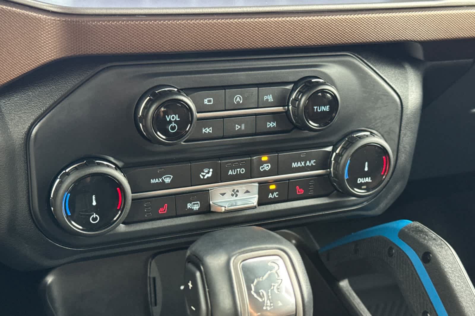 Certified 2022 Ford Bronco Outer Banks AWD/4WD image 21