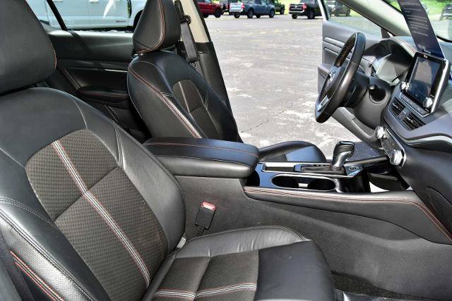 Used 2024 Nissan Altima 2.5 SR FWD image 32