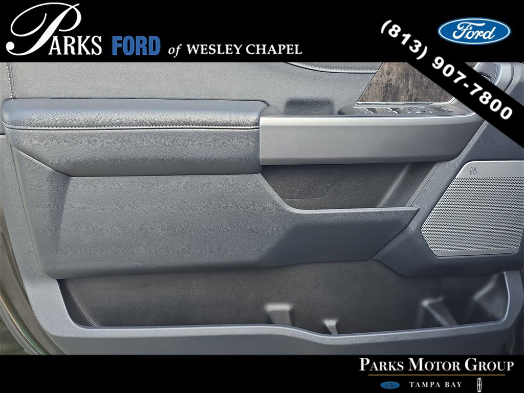 Certified 2025 Ford F250 Lariat w/ Black Appearance Package image 16