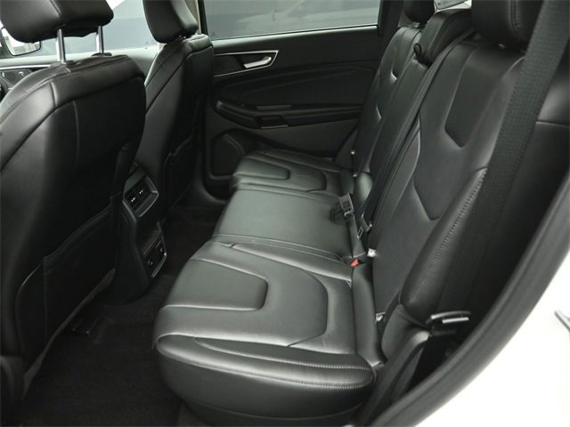 Certified 2022 Ford Edge Titanium image 36