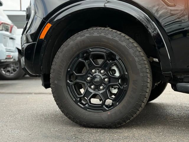 Certified 2025 Ford Ranger Lariat w/ Black Appearance Package image 47