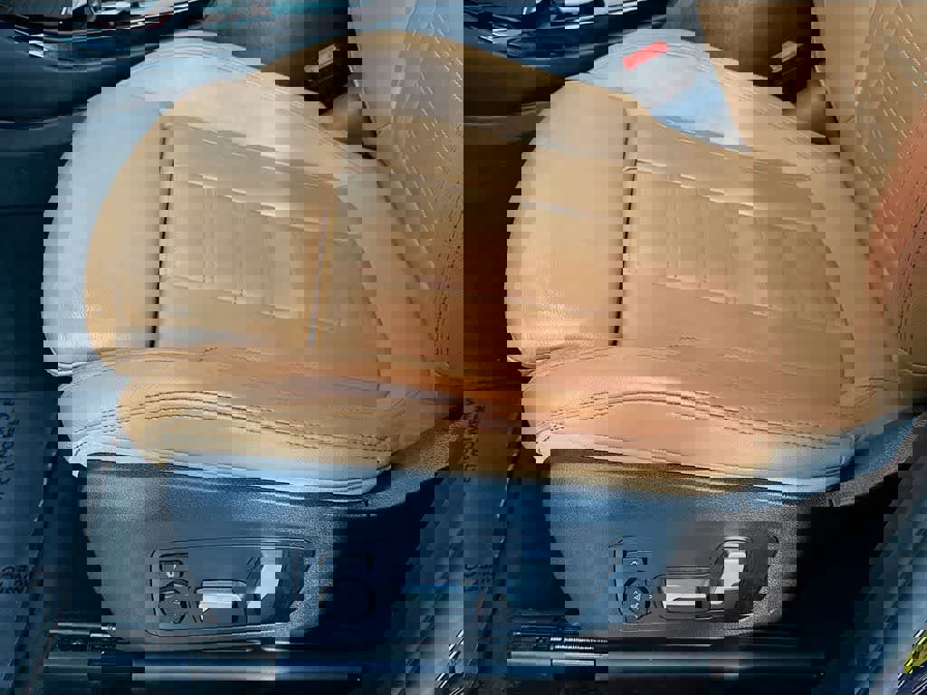 Used 2020 BMW X3 sDrive30i w/ M Sport Package 2 image 31