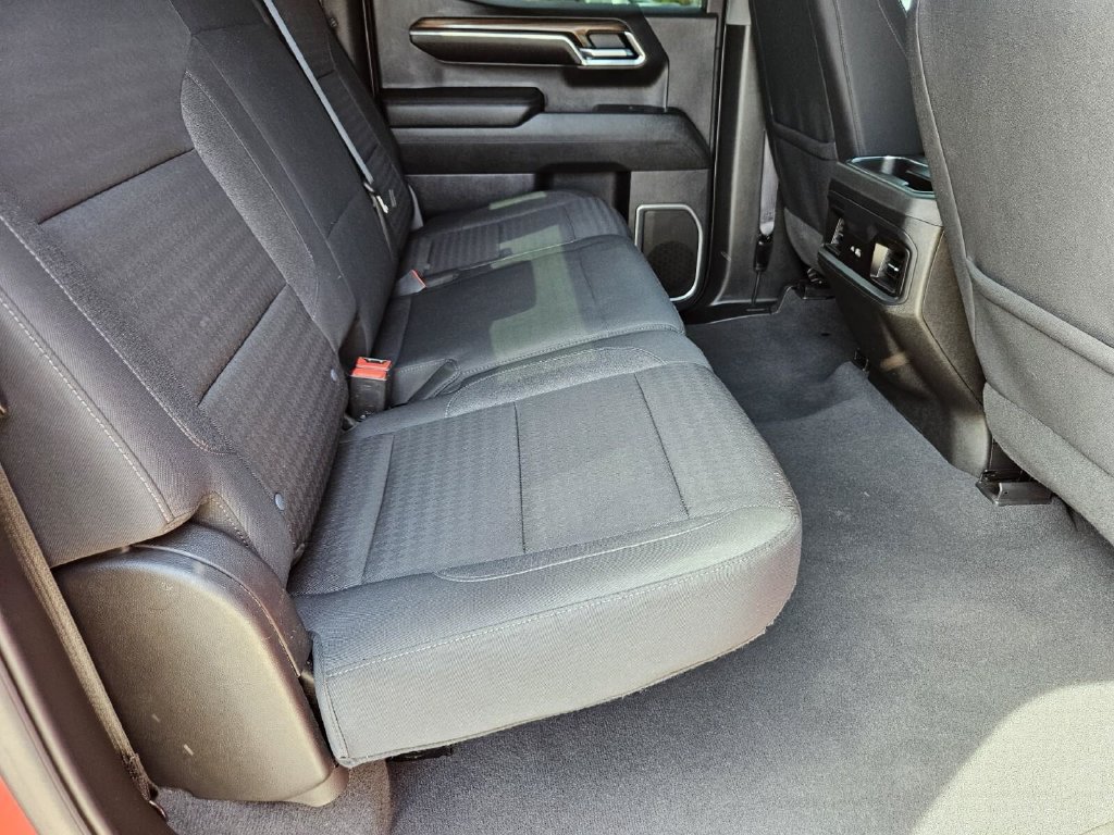 Used 2024 Chevrolet Silverado 1500 LT RWD image 16