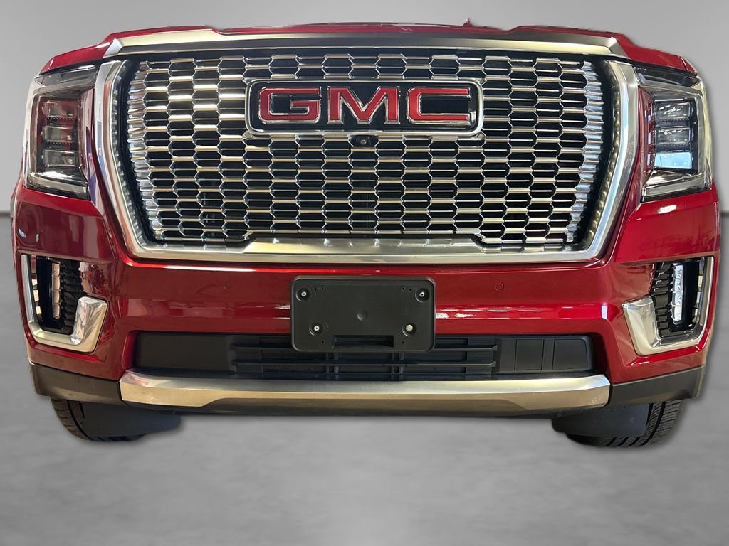 Used 2022 GMC Yukon Denali w/ Denali Premium Package AWD/4WD image 13