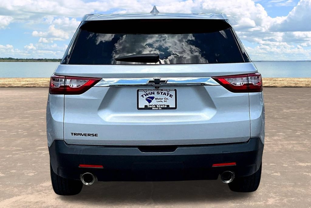 Used 2021 Chevrolet Traverse LS FWD image 7
