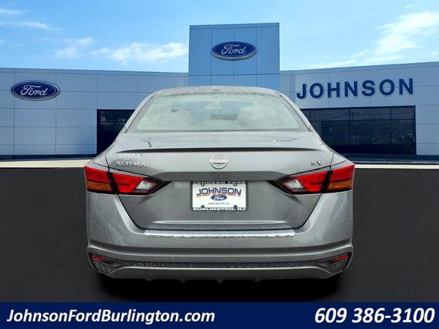 Used 2023 Nissan Altima 2.5 SV FWD image 4