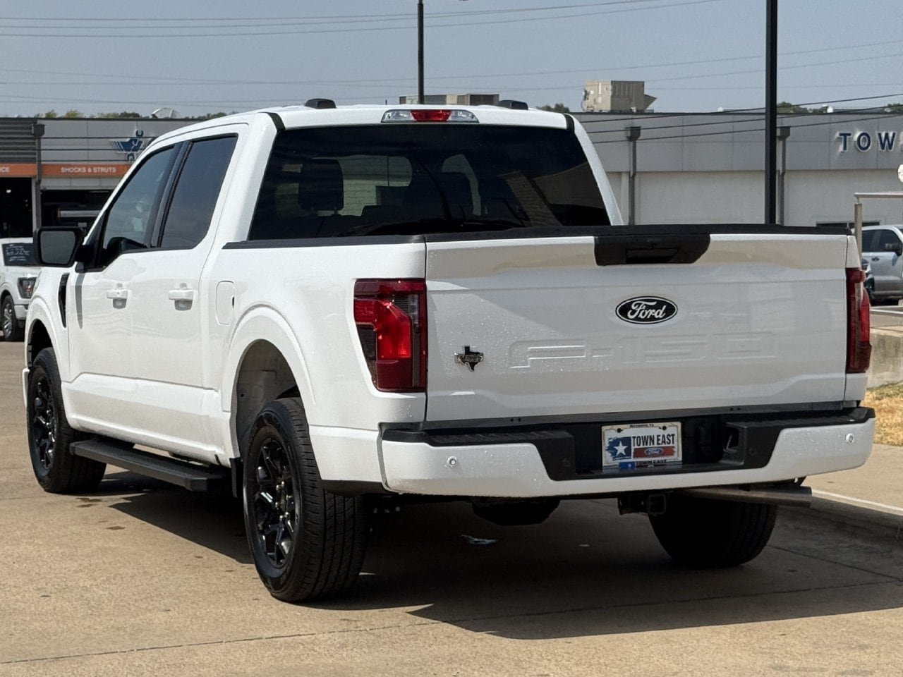 Certified 2026 Ford F150 XLT w/ XLT Black Appearance Package RWD image 5
