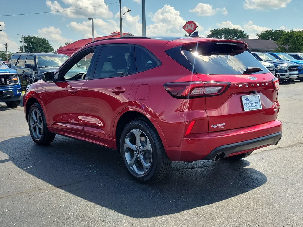 Certified 2023 Ford Escape ST-Line w/ Tech Pack #1 AWD/4WD image 6