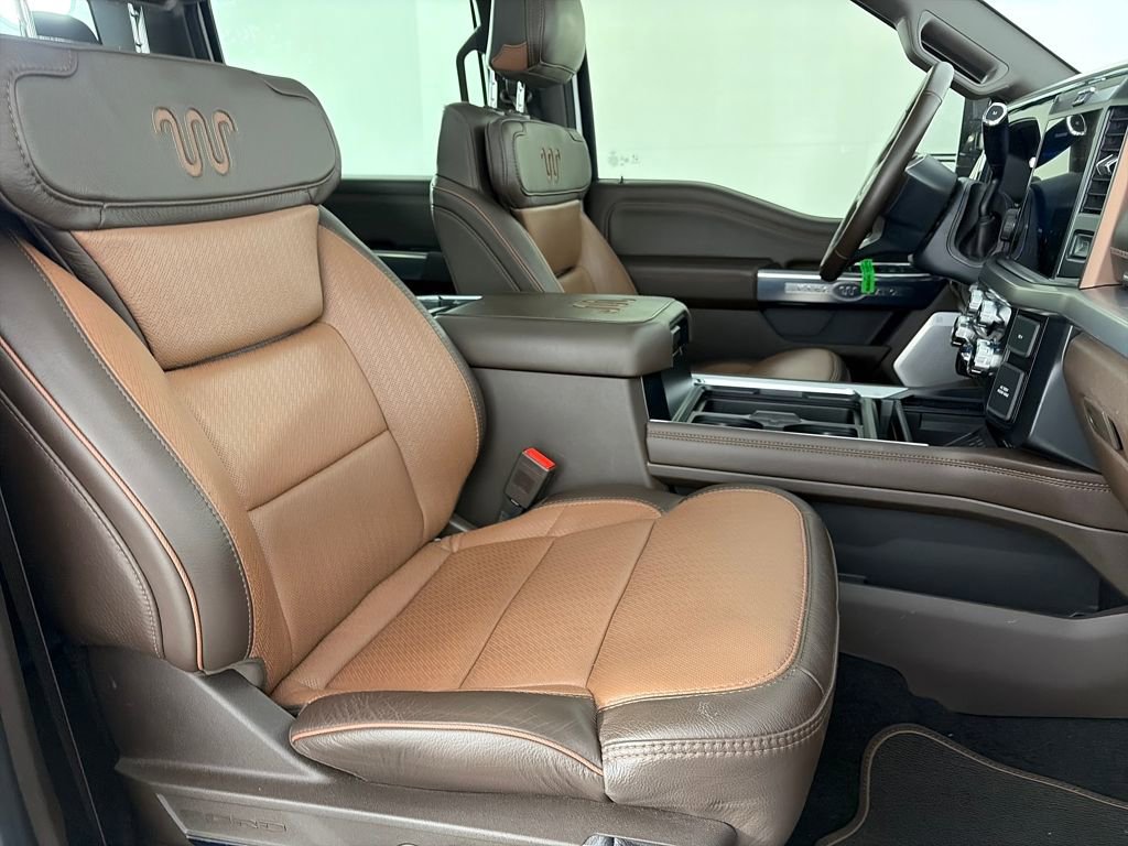 Certified 2025 Ford F350 King Ranch image 32
