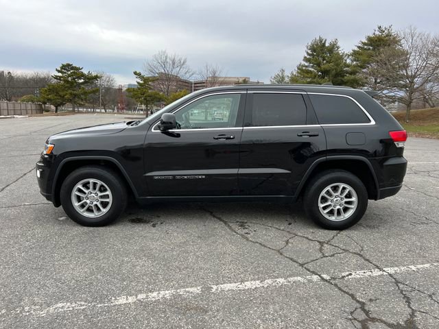 Used 2018 Jeep Grand Cherokee Laredo image 3