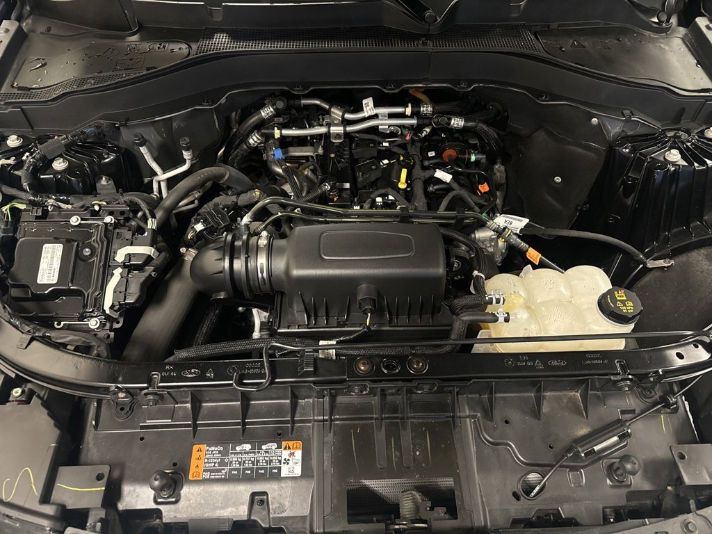 Certified 2023 Ford Explorer XLT w/ Equipment Group 202A image 16