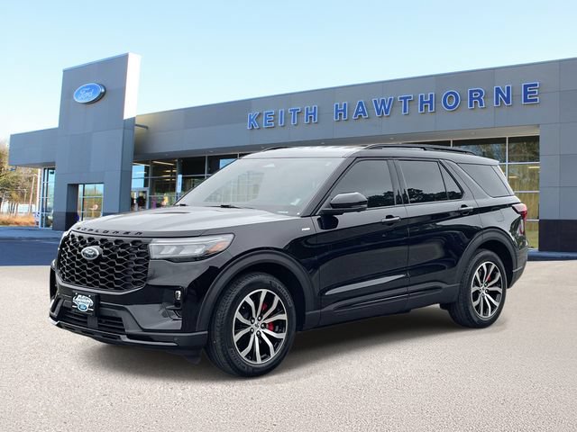 Certified 2025 Ford Explorer ST-Line w/ Premium Package RWD image 3