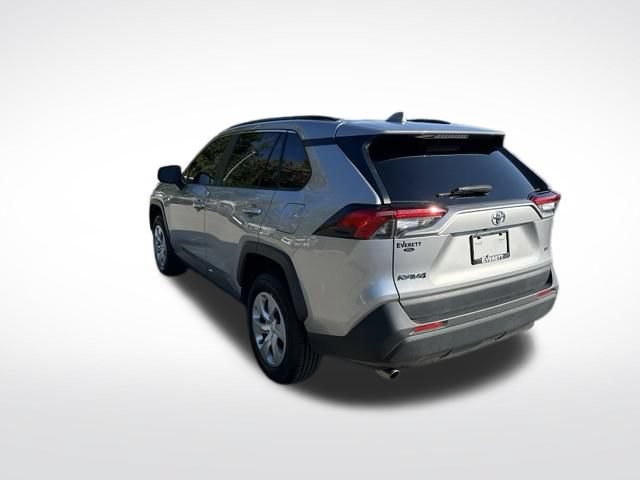 Used 2019 Toyota RAV4 LE FWD image 7