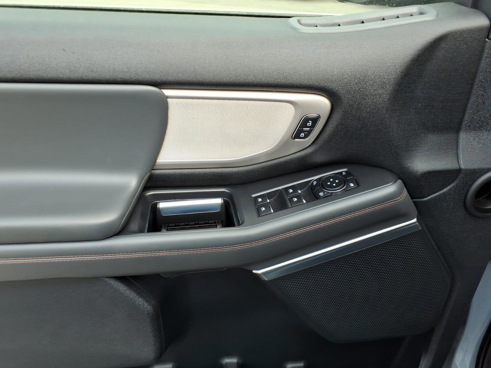 Certified 2025 Ford Expedition Max Active image 11