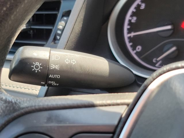Used 2022 Toyota Camry LE FWD image 14