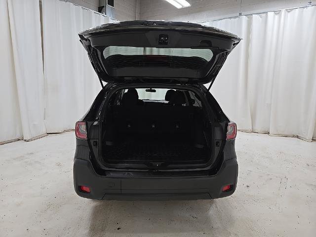 Used 2025 Subaru Outback Premium image 16