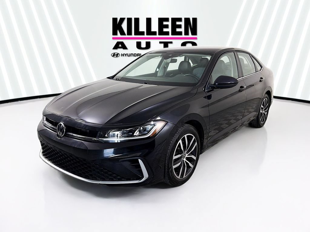 Used 2025 Volkswagen Jetta SE FWD image 3