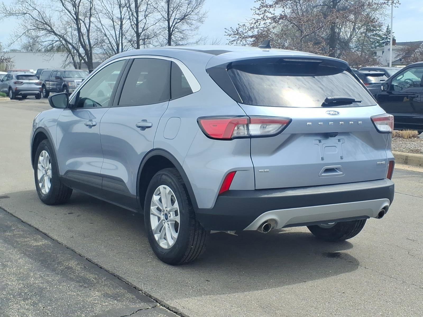 Certified 2022 Ford Escape SE w/ Convenience Package image 2